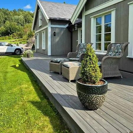 Ferienhaus Modern Near Family Beaches In Holmsbu