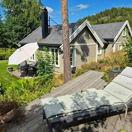 Ferienhaus Modern Near Family Beaches In