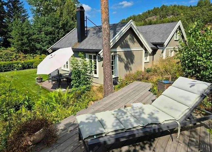 Ferienhaus Modern Near Family Beaches In